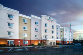 Гостиница Candlewood Suites Wake Forest-Raleigh Area, an IHG Hotel  Уэйк Форест